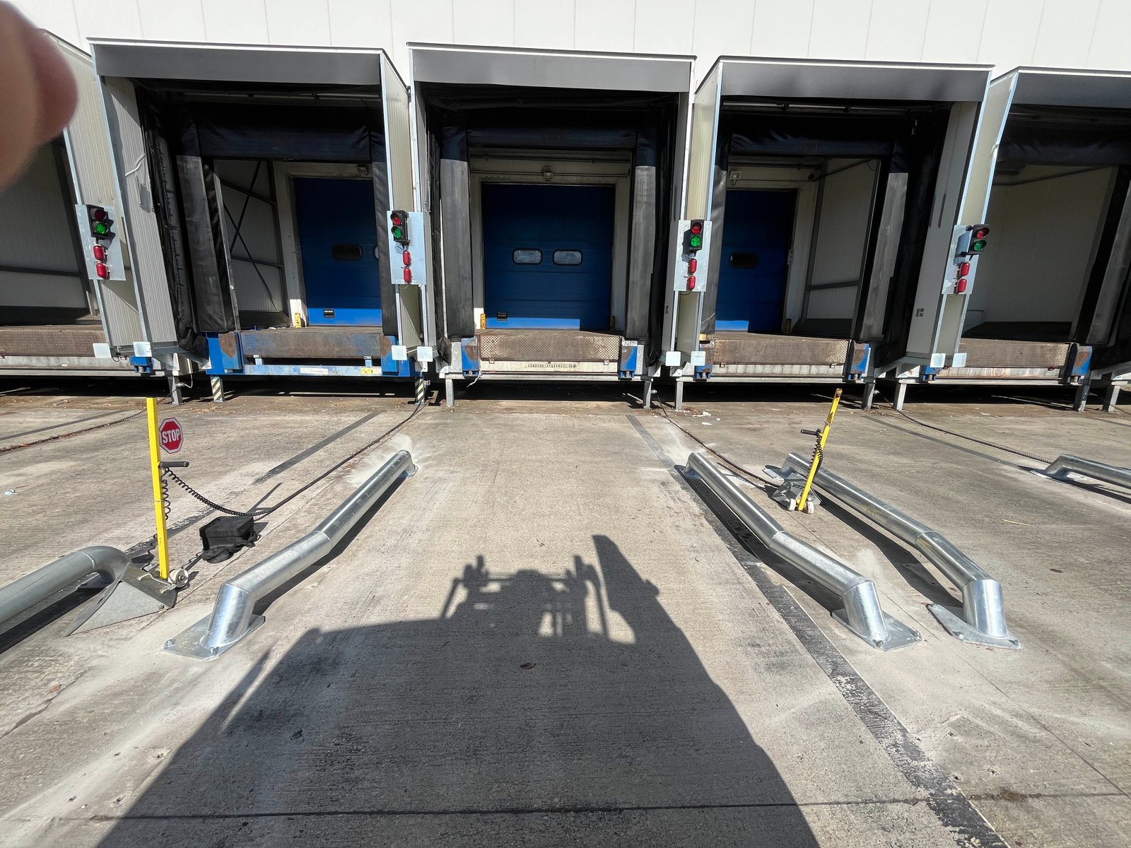 Niveleur de quai hydraulique installation Montpellier MS2R