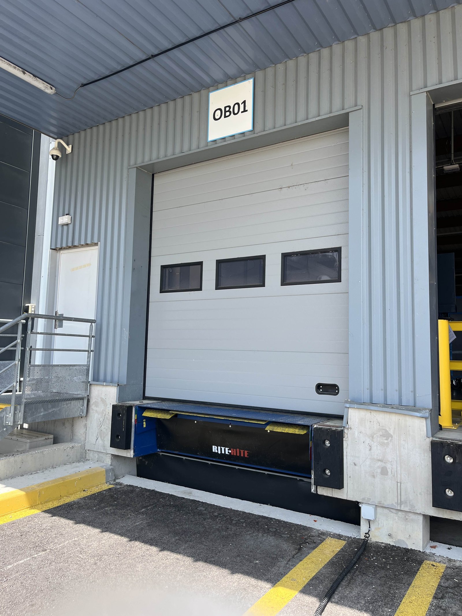 Porte sectionnelle industrielle motorisée Montpellier MS2R